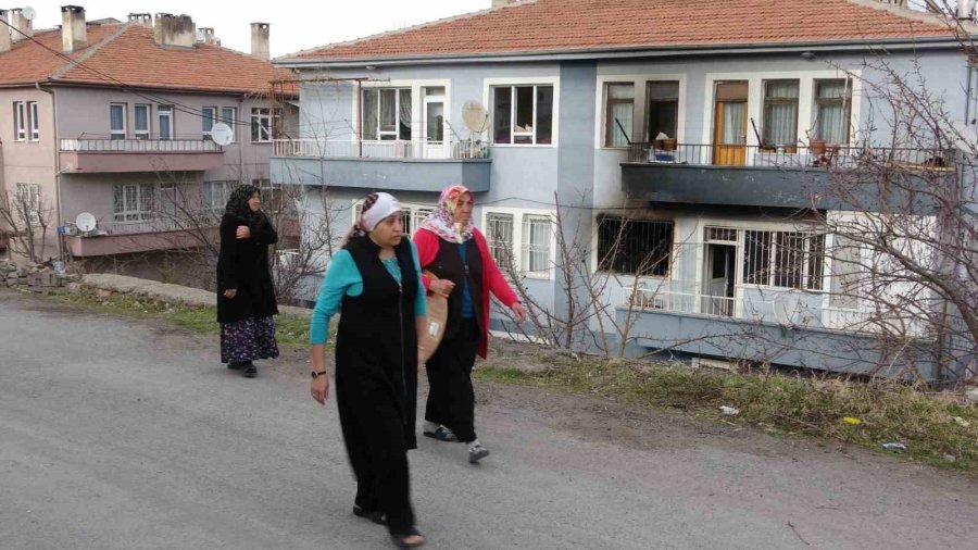 8’inci Kattan Düştü Ölmedi, Yangında Can Verdi