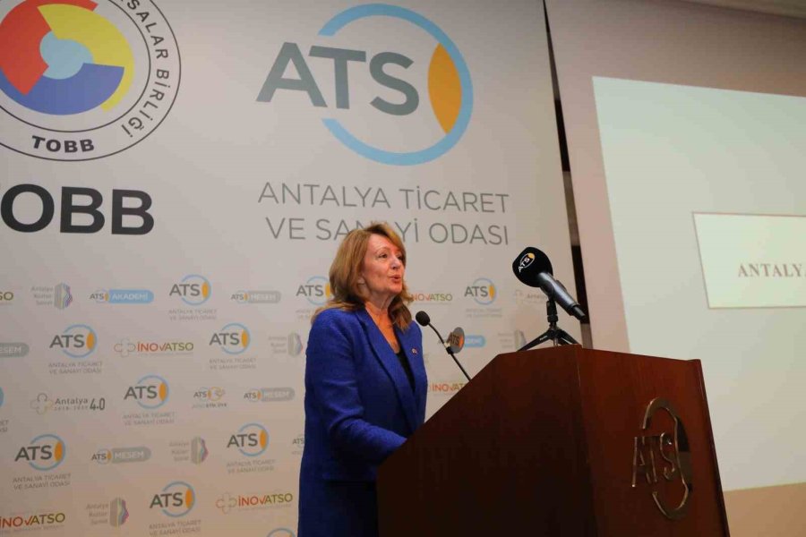 Antalya Kadın Yoksulluğu Çalıştayı Düzenlendi