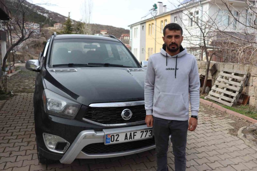 Aracını Tamir Etmek İçin Depremzedenin 12 Bin Tl’sini Alan Şahıs, Ortadan Kayboldu