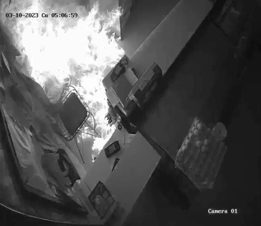 Kasap Dükkanının Kundaklanması Kamerada