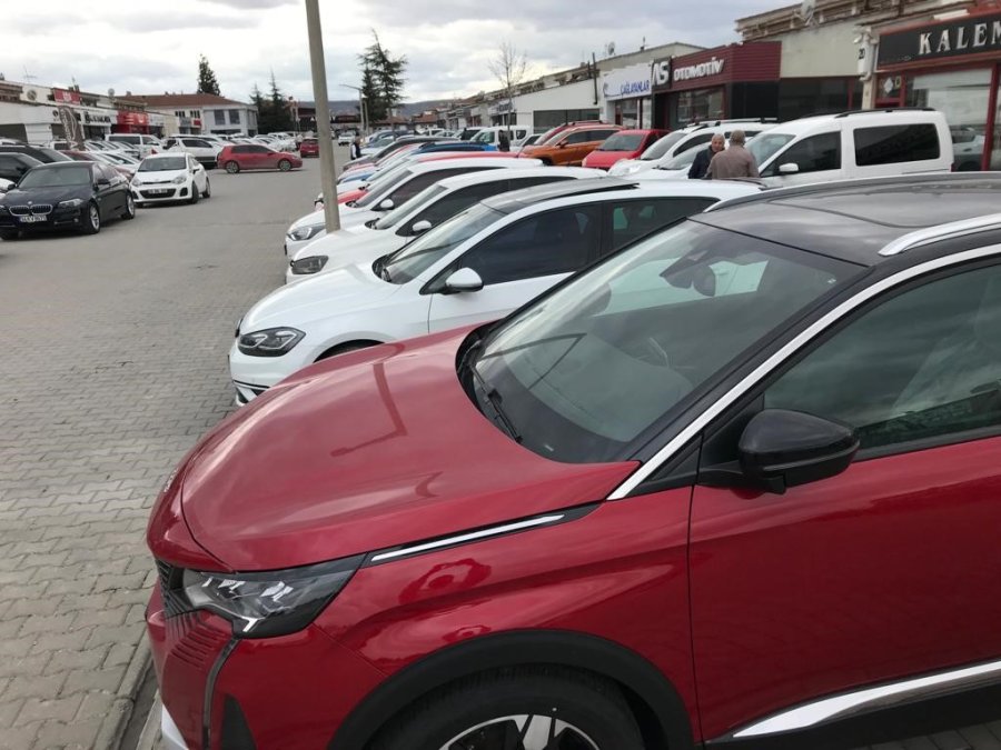 İkinci El Araç Satıcıları Bayramı Değil Seçimi Bekliyor