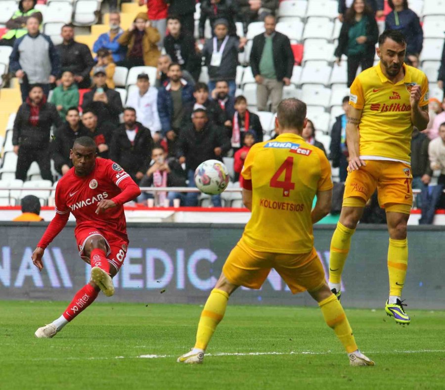 Spor Toto Süper Lig: Antalyaspor: 1 - Kayserispor: 0 (ilk Yarı)