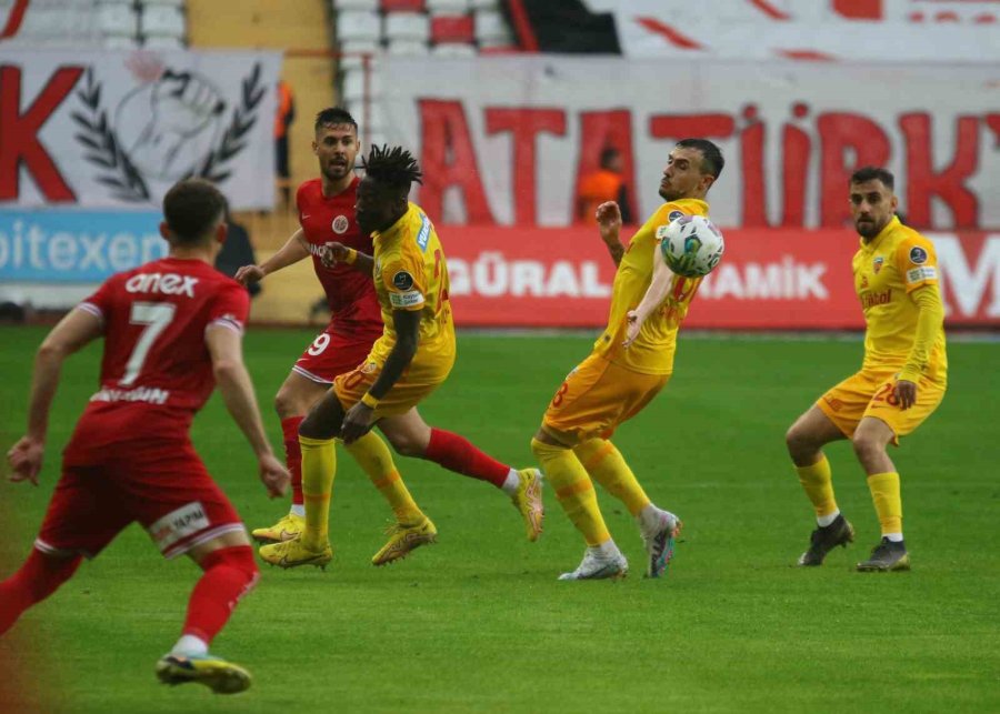 Spor Toto Süper Lig: Antalyaspor: 1 - Kayserispor: 0 (ilk Yarı)