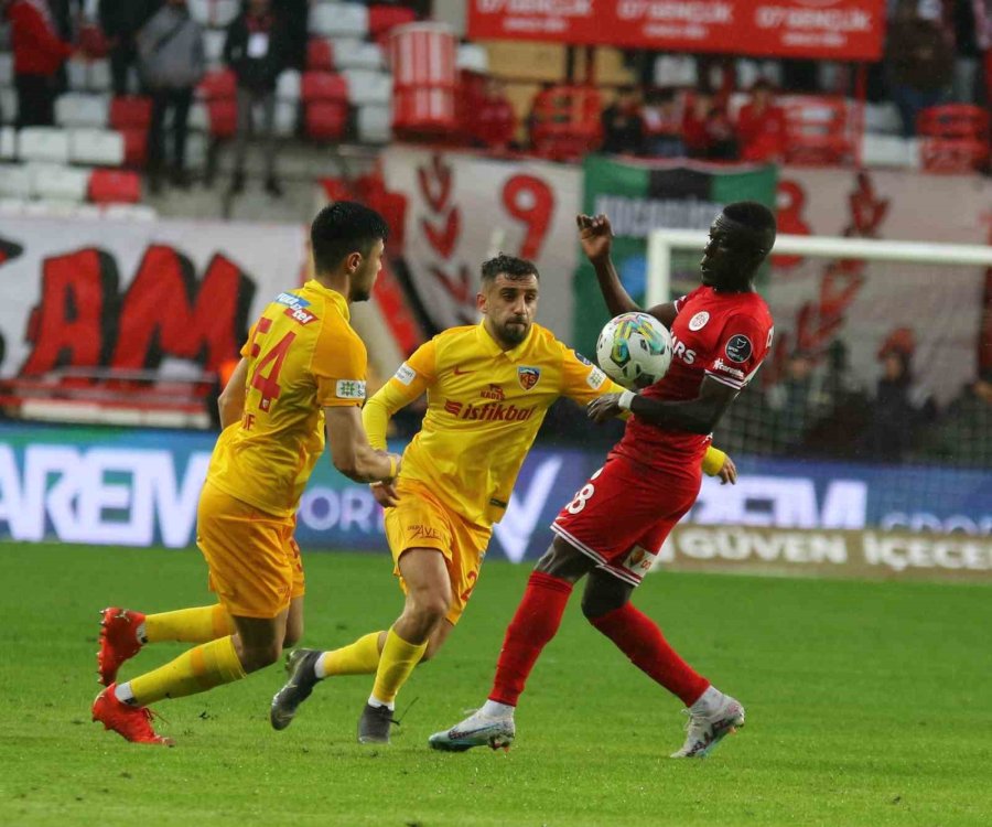 Spor Toto Süper Lig: Antalyaspor: 1 - Kayserispor: 0 (ilk Yarı)