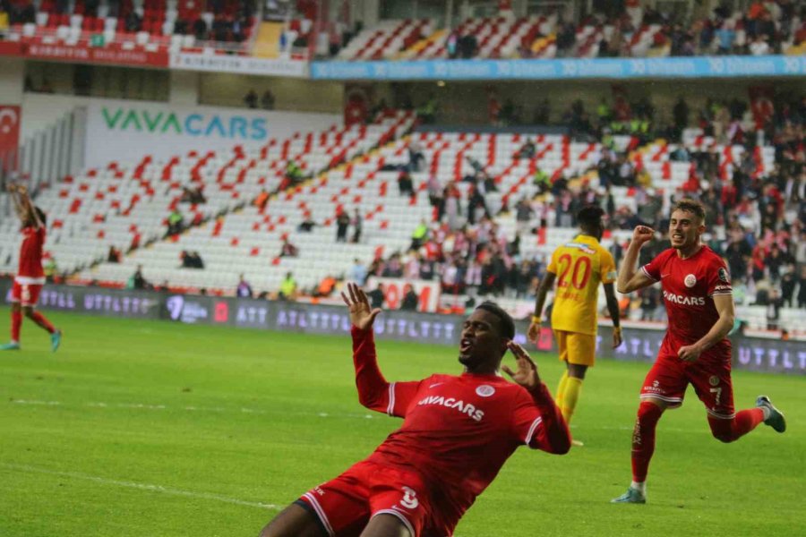 Spor Toto Süper Lig: Antalyaspor: 1 - Kayserispor: 0 (ilk Yarı)