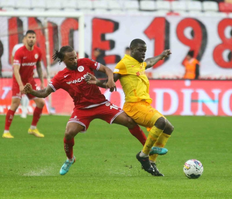 Spor Toto Süper Lig: Antalyaspor: 1 - Kayserispor: 0 (ilk Yarı)
