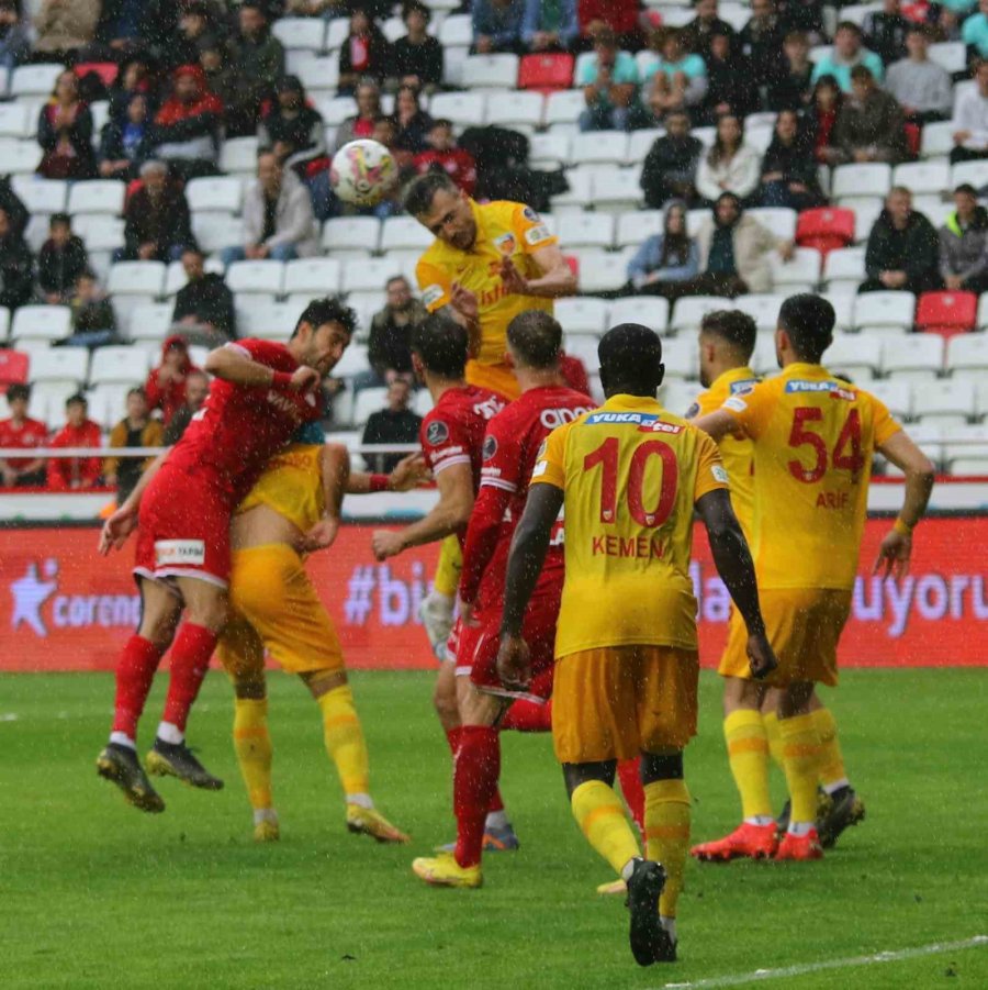 Spor Toto Süper Lig: Antalyaspor: 1 - Kayserispor: 0 (ilk Yarı)