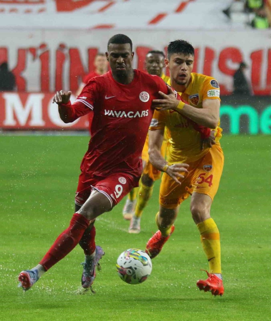 Spor Toto Süper Lig: Antalyaspor: 1 - Kayserispor: 0 (ilk Yarı)