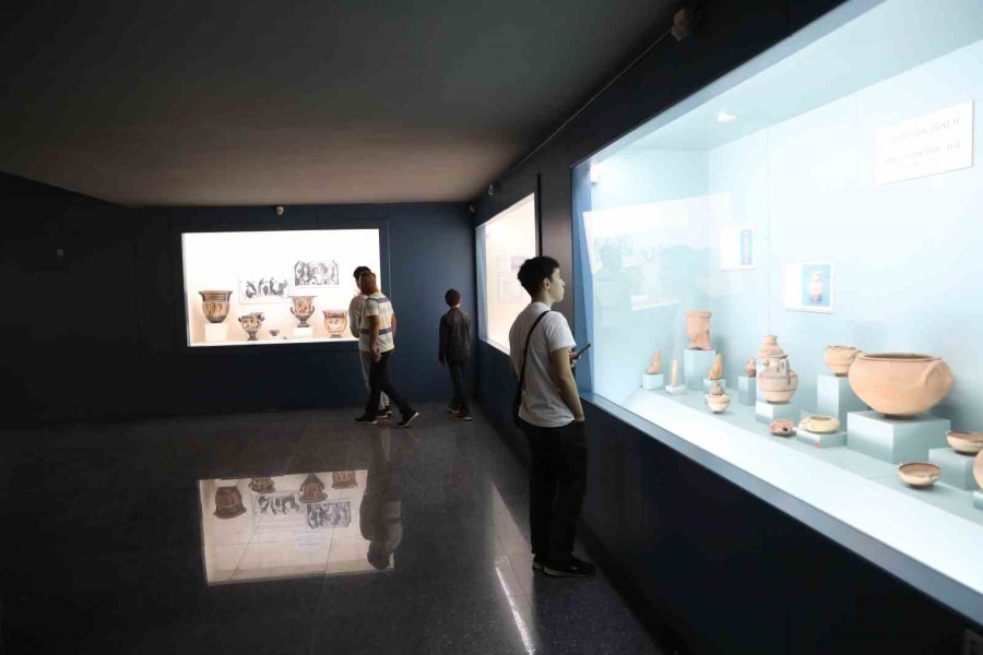 Depremzede Vatandaşlara Moral Gezisi