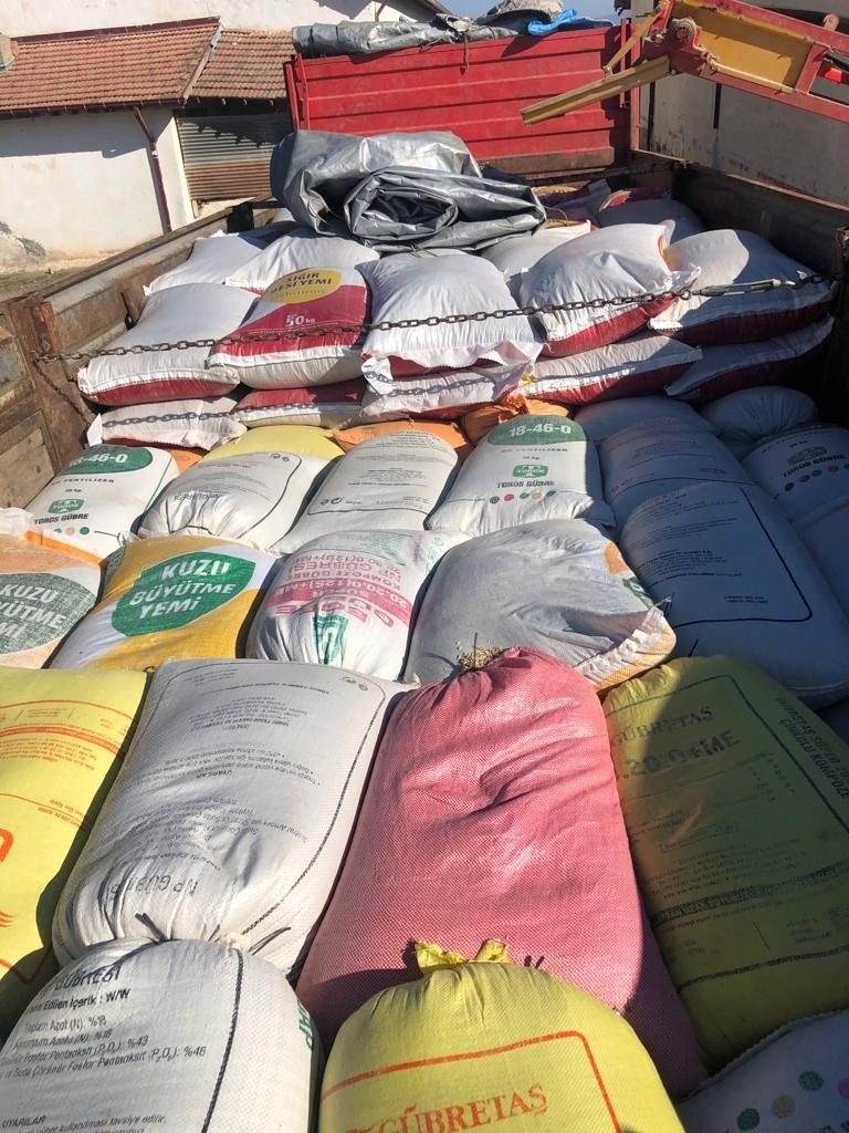 Eskişehir Çiftçisi Depremzede Kardeşlerini Unutmadı