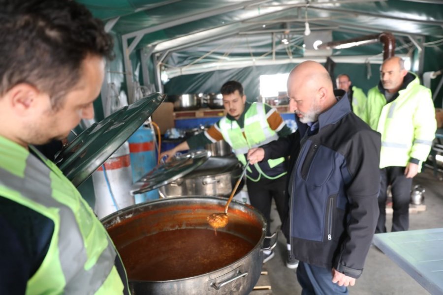 Başkan Çolakbayrakdar’a Mobil Fırın Teşekkürü