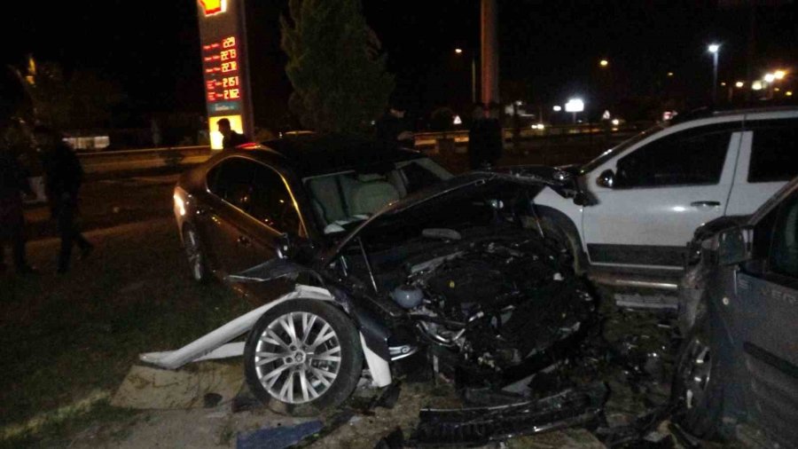 Antalya’da Depremzede Aileleri Ağlatan Kaza