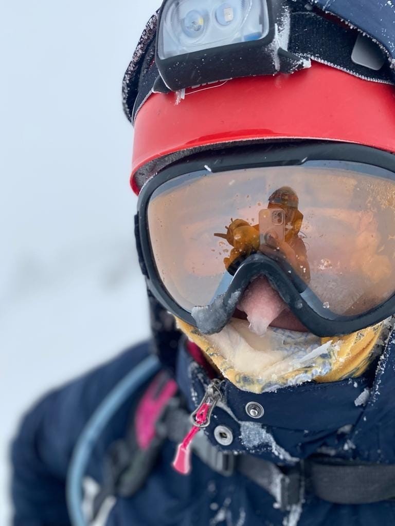 Deprem Şehitlerini Zirvede Andılar