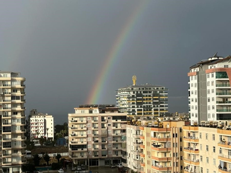 Alanya’da Gökkuşağı Görenleri Hayran Bıraktı