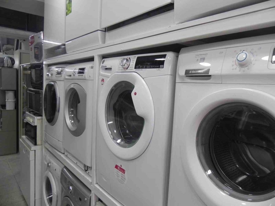 Eskişehir’de Depremzedelere Ücretsiz İkinci El Eşya