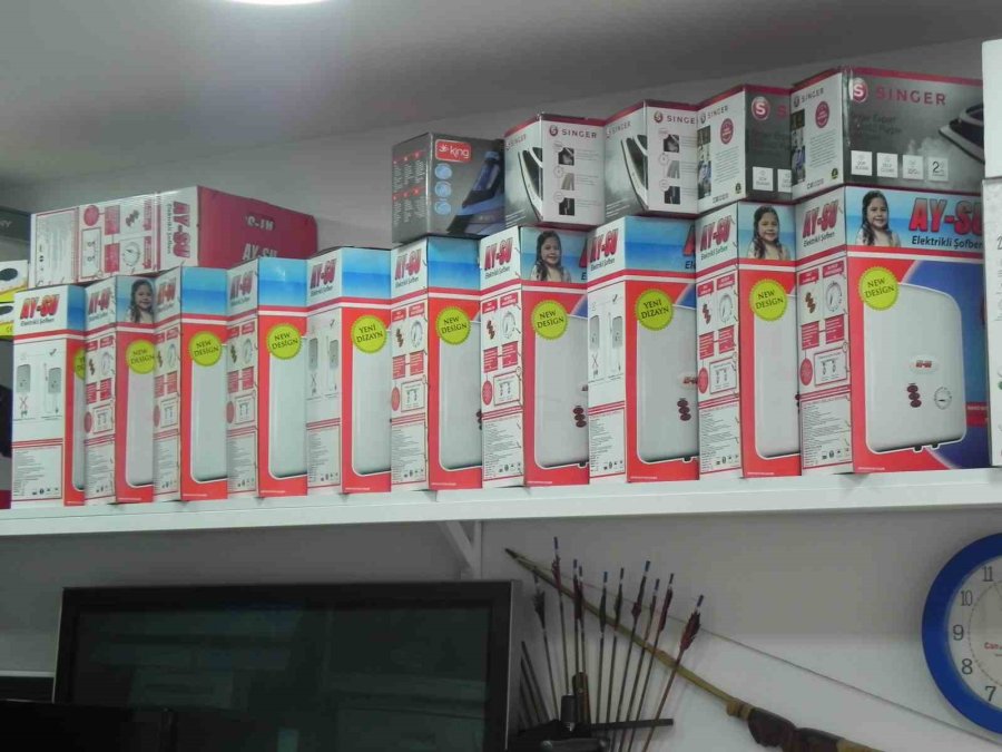 Eskişehir’de Depremzedelere Ücretsiz İkinci El Eşya