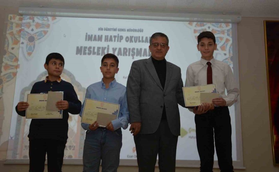 İmam Hatip Okulları “mesleki Yarışmalarında” Dereceye Giren Öğrenciler Ödüllerini Aldı