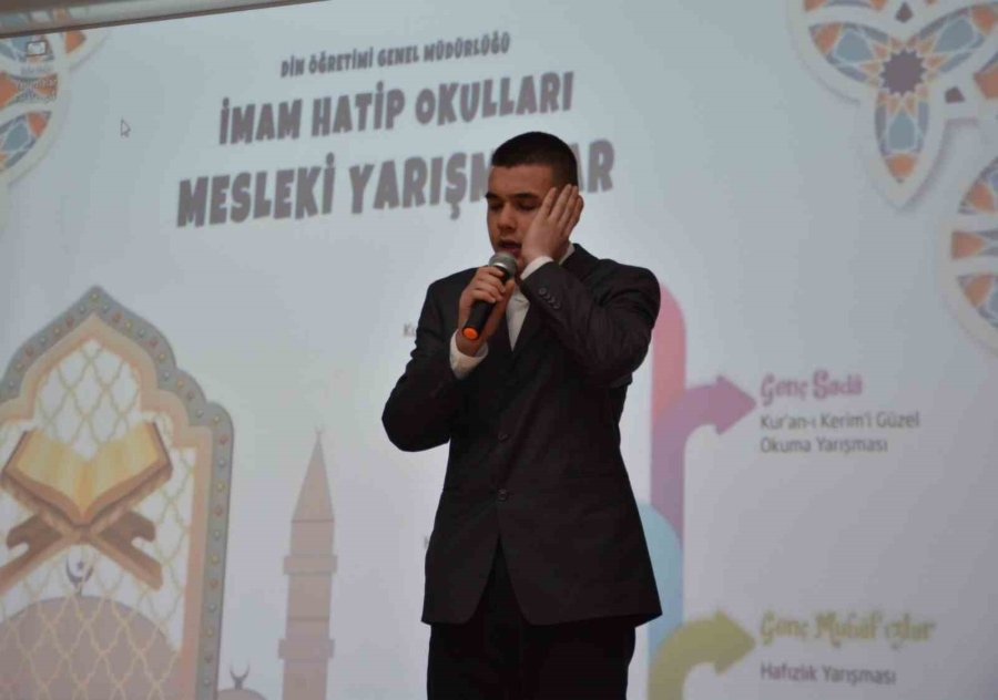 İmam Hatip Okulları “mesleki Yarışmalarında” Dereceye Giren Öğrenciler Ödüllerini Aldı