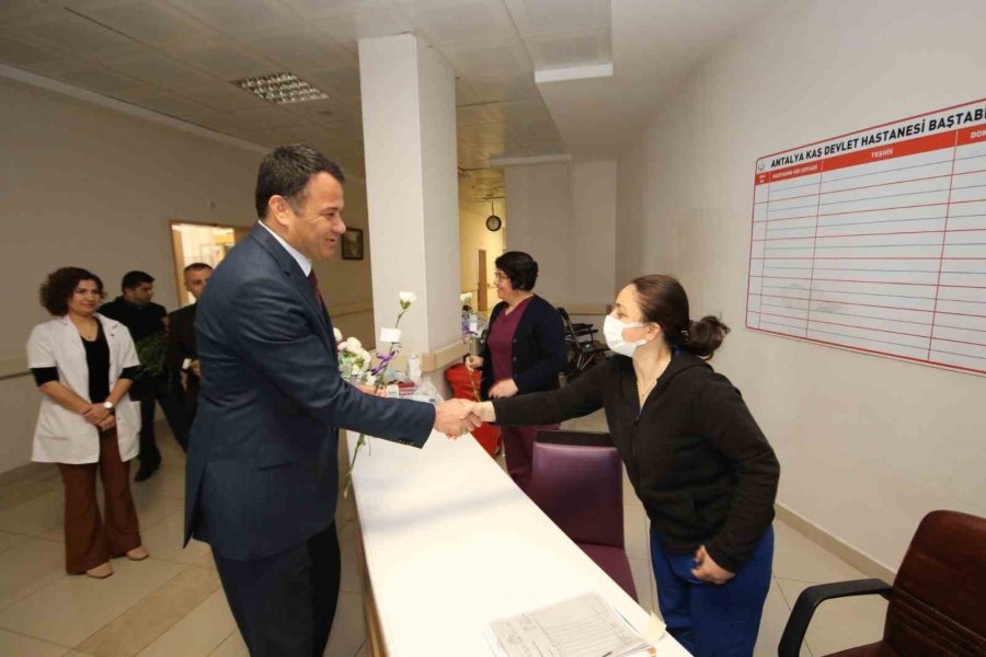 Başkan Ulutaş, Sağlık Çalışanlarının Tıp Bayramı’nı Kutladı