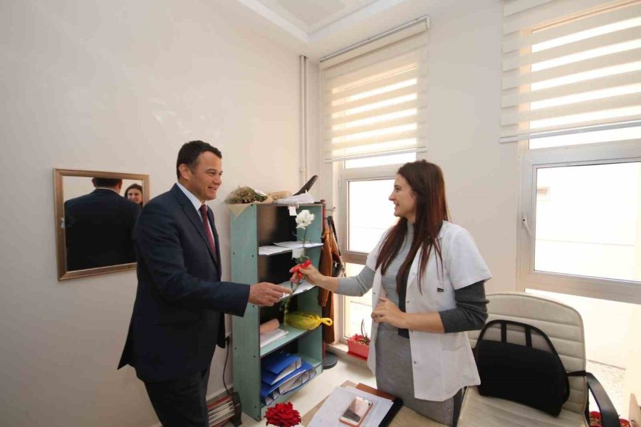 Başkan Ulutaş, Sağlık Çalışanlarının Tıp Bayramı’nı Kutladı