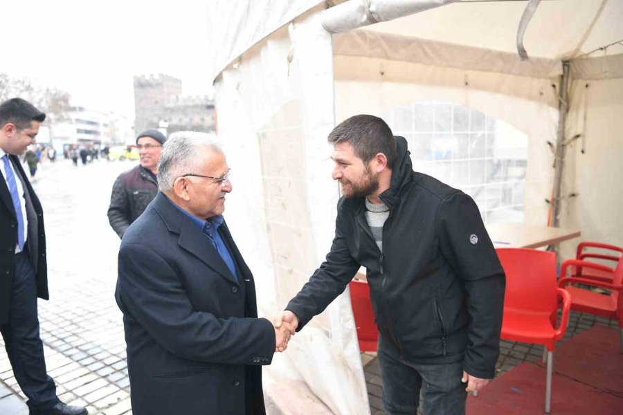 Başkan Büyükkılıç’tan Kızılay Ok Burcuna Ziyaret