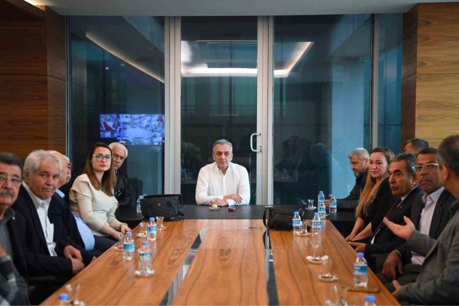 Başkan Esen Muhtarları Dinledi