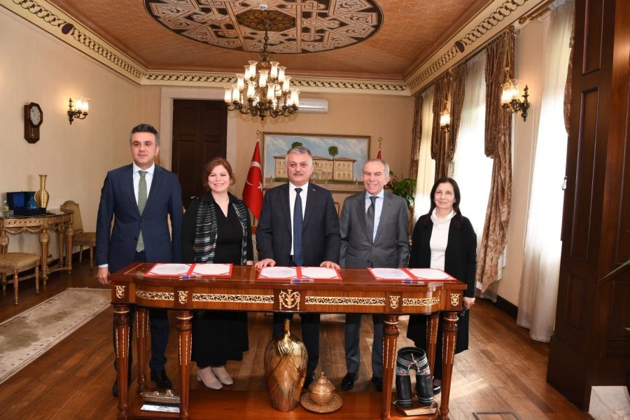 Hayırseverlerin Eğitime Desteği Devam Ediyor