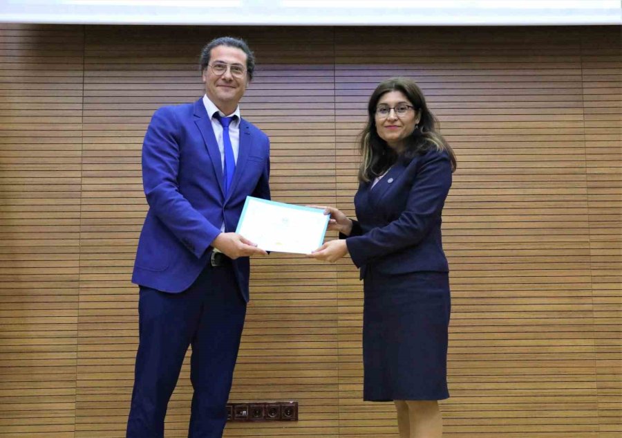 Alkü Tıp Bayramına Buruk Girdi