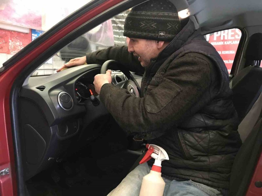 Havalar Soğuyunca Oto Yıkama İşleri Bıçak Gibi Kesildi