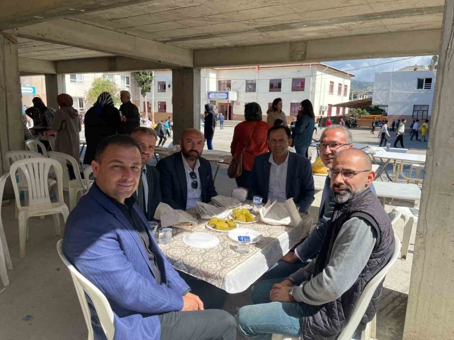 Gazipaşa’da Okullarda Depremzedeler Yararına Yardım Kampanyası