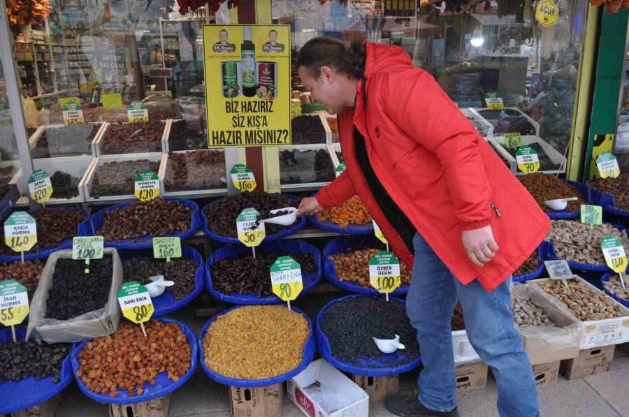 Ramazan Hazırlıkları Başlayınca Hurma Satışları Arttı