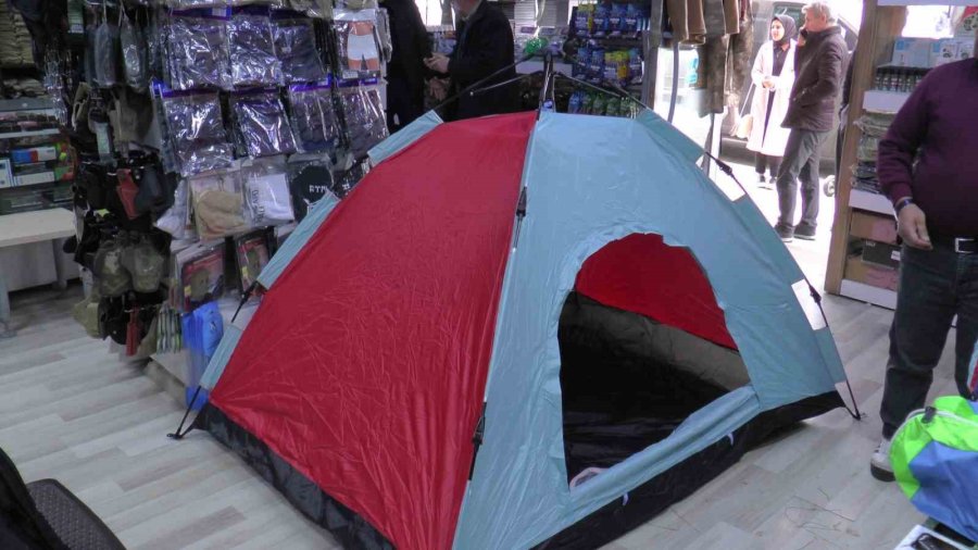 Deprem Korkusu Çadıra Talebi Arttırdı