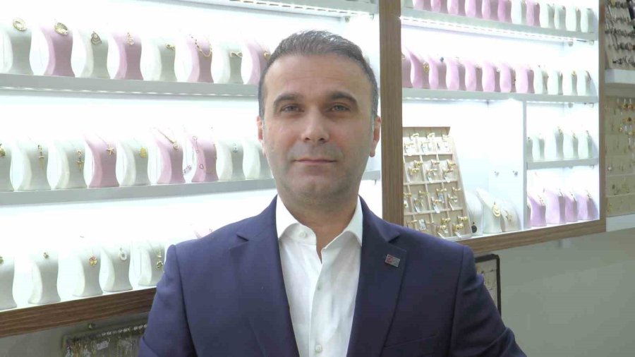 Nakitler Altına, Altınlar ‘bilekliğe’