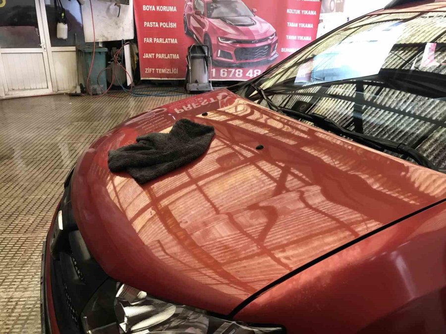 Havalar Soğuyunca Oto Yıkama İşleri Bıçak Gibi Kesildi