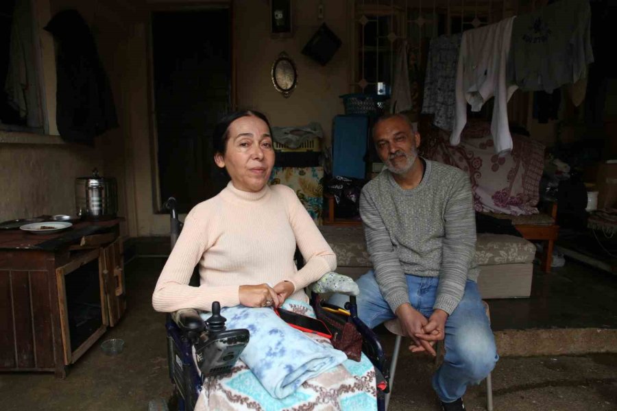 Ev Sahibi Evi Satışa Çıkardı, Depremzede Aile Çaresiz Kaldı