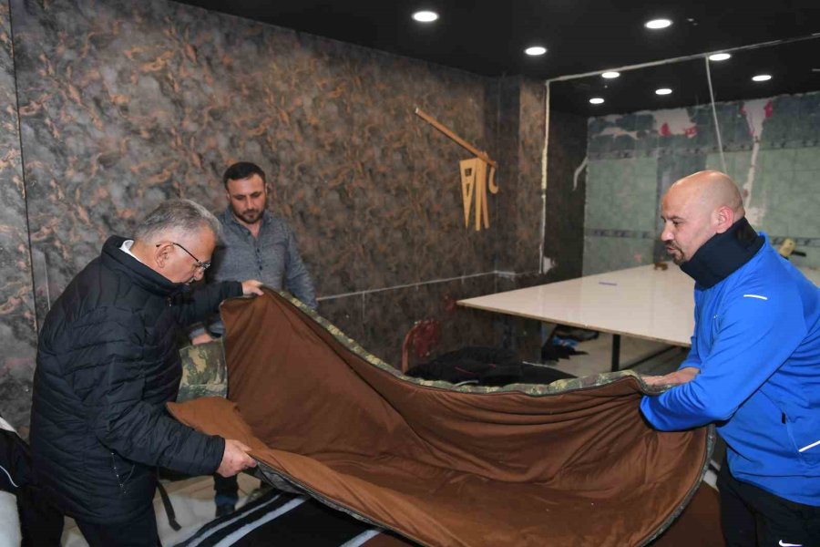 Başkan Büyükkılıç, "önce İnsan Der, Bağrımıza Basarız"