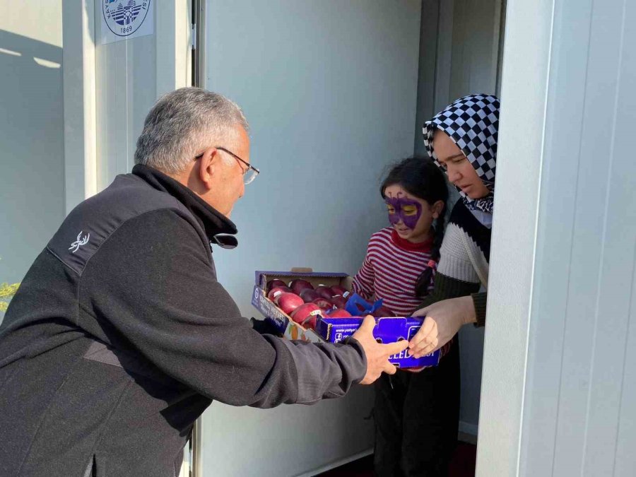 Büyükşehir’den Gıdadan Giyime, Barınmadan Altyapıya Kadar Deprem Bölgelerine Güçlü Destek