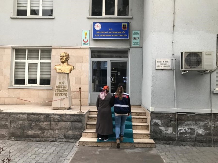 Fetö Üyeliğinden Cezası Bulunan Kadın Yakalandı