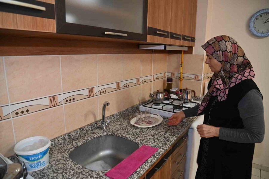 “umut Evi” Misafirlerine Umut Olmaya Devam Ediyor