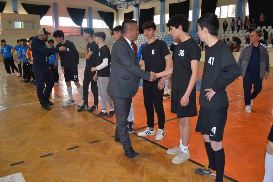 Korkuteli’nde Futsal Müsabakaları Sona Erdi