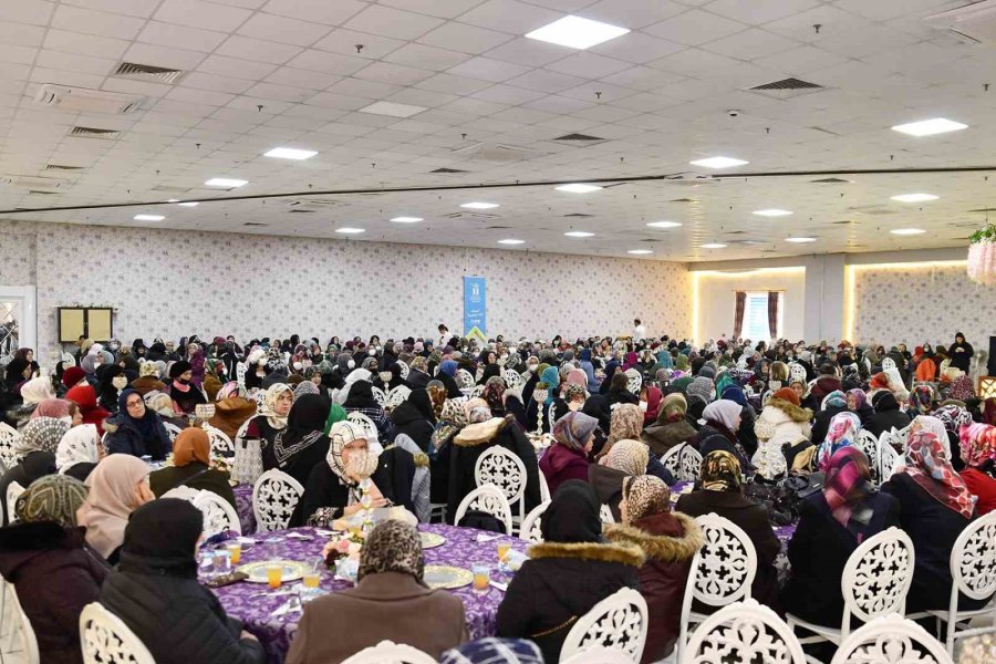 Dualar Kahraman Şehitlerimiz İçin Okundu