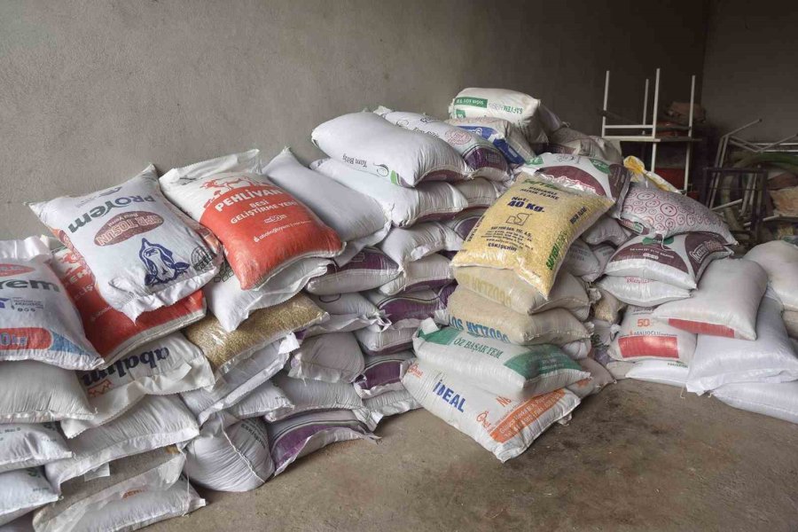 16 Ton Yem Daha Bölgeye Gönderildi