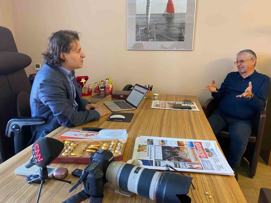 Başkan Topaloğlu Rusya’da Gazetecilerle Bir Araya Geldi