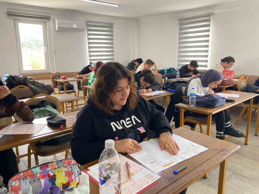 Öğrencilerin Başarıları Ölçüldü