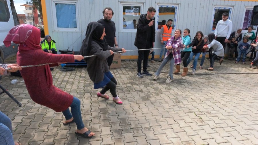 Kocasinan’dan Kardeş Belediye Türkoğlu’nda Çocuklar İçin Sokak Oyunları Şenliği