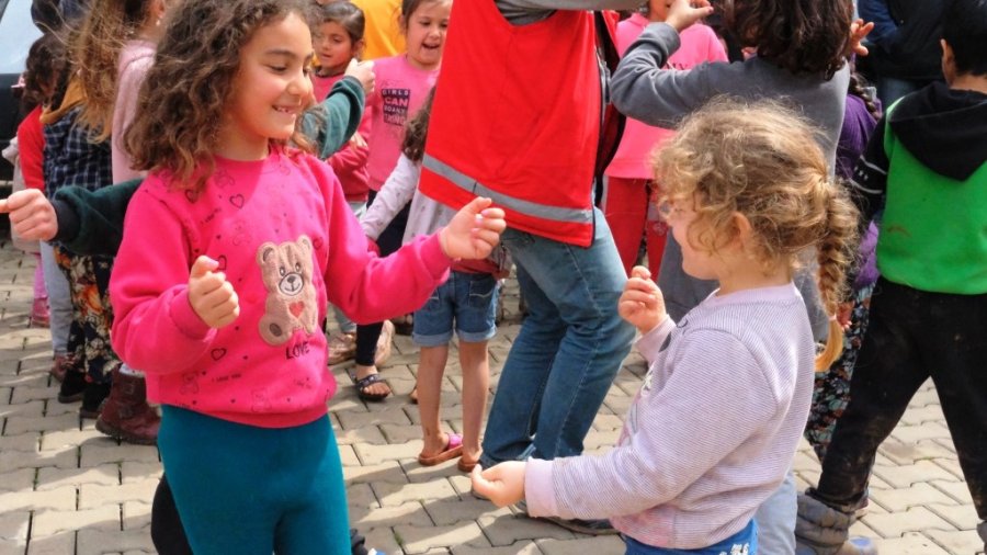 Kocasinan’dan Kardeş Belediye Türkoğlu’nda Çocuklar İçin Sokak Oyunları Şenliği