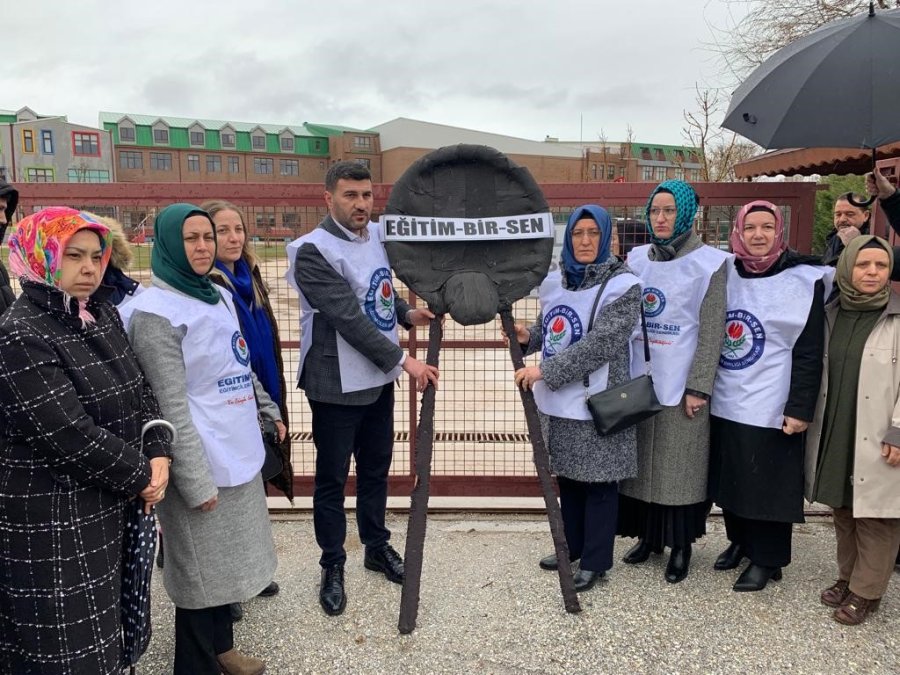 Eskişehir’de Başörtü Zulmü İddiası