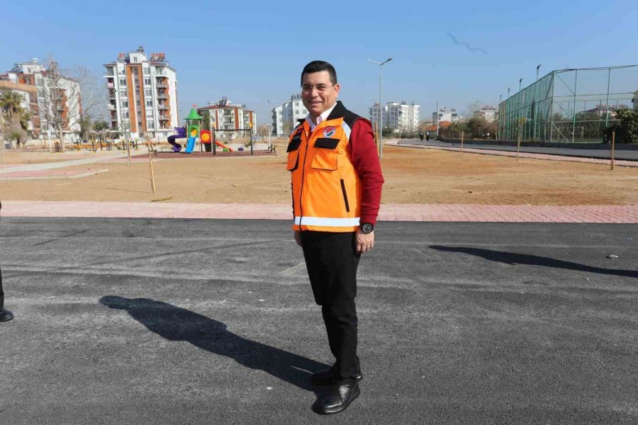 Kepez’in Dört Bir Tarafına Konforlu Yollar