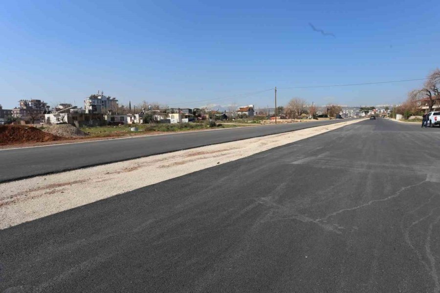 Kepez’in Dört Bir Tarafına Konforlu Yollar