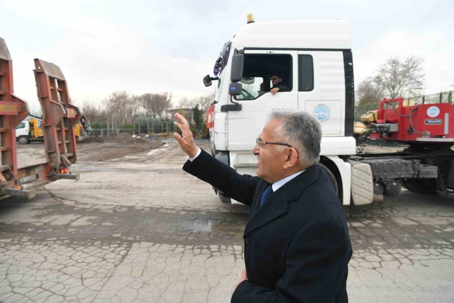 Kayseri’den Sel Bölgesine 11 Araç Uğurlandı